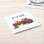 小さな運転手が彼の道を進んでいる ペーパーコースター (アングル)