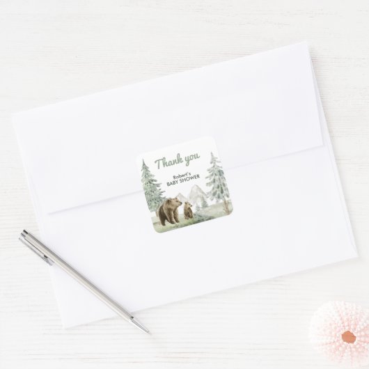 小さな野生のベビークマの森の赤ちゃんシャワーカード スクエアシール (封筒)