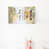 小さな野生の人が森の赤ん坊のシャワーを浴びる 横断幕 (インサイチュ)