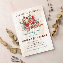 小さな野生の森のキノコの写真 1歳の誕生日 招待状