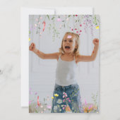 小さな野花の女の子のフローラ誕生日パーティー 招待状 (裏面)