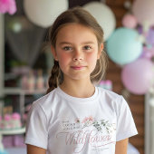 小さな野草の赤ん坊の女の子のシャワー従兄弟 Tシャツ