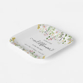 小さな野草は赤ん坊のシャワーの途中にある ペーパープレート (傾斜あり)