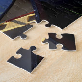 小さな長い池の岸にカヌーが止まる ジグソーパズル (側面)