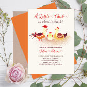 小さな雛が赤ちゃんシャワーをハッチしようとしている 招待状