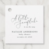 小さな雪の結晶の冬の赤ちゃんシャワーパーティー フェイバータグ (正面)