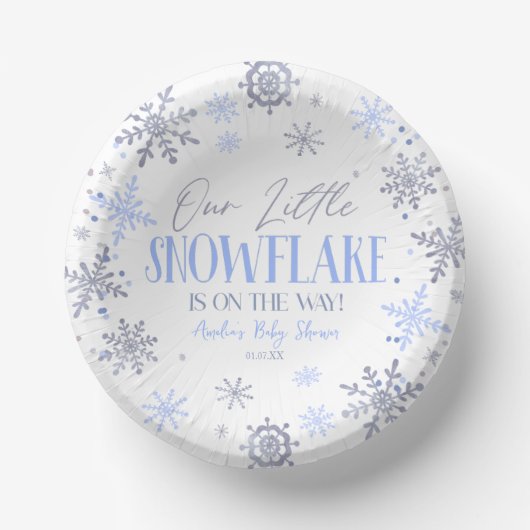小さな雪の結晶の冬の青い赤ちゃんシャワー ペーパーボウル (正面)