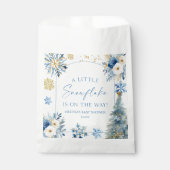 小さな雪の結晶の青い冬の赤ちゃんシャワー フェイバーバッグ (正面)