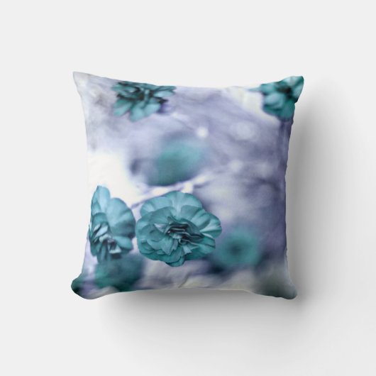 小さな青い花 クッション (正面)