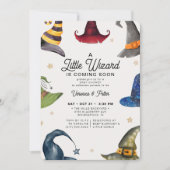 小さな魔法使い少年グレーのハロウィーンの赤ちゃんシャワー 招待状 (正面)