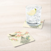 小さな鳥が枝に止まり鳥籠に止まる スクエアペーパーコースター (インサイチュ)