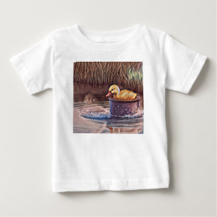 小さな黄色のアヒル遊クリングのバケツ ベビーTシャツ