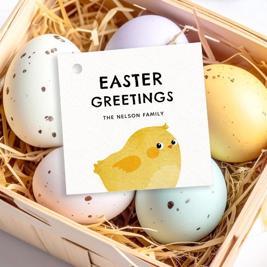 小さな黄色のチキンを持つハッピーイースター フェイバータグ