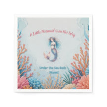 小カスタムさな人魚が海の下を歩いている