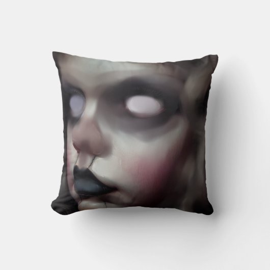小人形のクッ幽霊のよく出るション枕 クッション (正面)