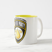 小便のパーティーのマグ ツートーンマグカップ (正面右)