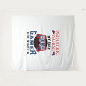 小児ナースバイデイゲーマーBy Night – 小児G タペストリー (正面(横))