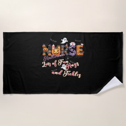 小児科ナースおもしろいハロウィーンデザインエッセンシャル ビーチタオル (正面)
