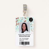 小児科医のかわいいロゴコード バッジ (正面クリップ)