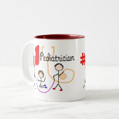 小児科医#1の愛らしい子供のデザインのギフト ツートーンマグカップ (正面左)