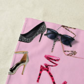 小剣のハイヒールのコラージュ ビーチタオル (インサイチュ)