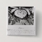 小型のクロノメーターのファクシミリ 缶バッジ (正面)