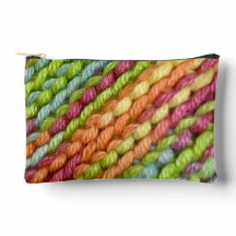 小型ジッパーバッグクローズアップ編み物写真