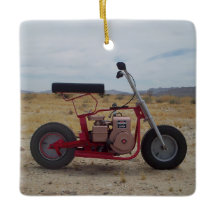 小型バイクのクリスマスのオーナメント