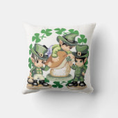 小妖精のトリオ クッション (裏面)