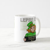 小妖精のLepreconのおもしろいな顔写真v1 コーヒーマグカップ (正面右)
