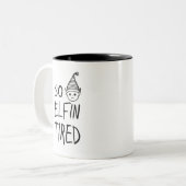 小妖精や小人おもしろいクリスマスモーニング_エルフィン疲れ ツートーンマグカップ (正面左)