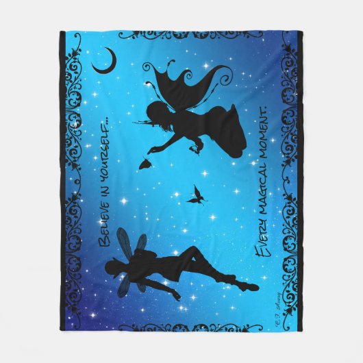 小妖精や小人妖精信じ蝶-ファンタジーメッド付き/黒 フリースブランケット (正面)