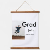 小姓名年次文字QR卒業おめでとう 吊り下げ型タペストリー (正面)