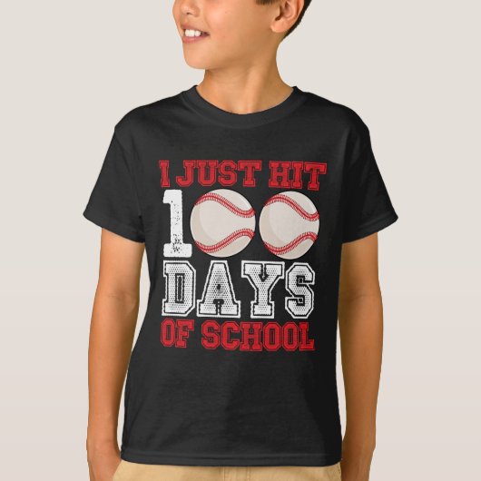 小学校を100日迎えました 野球 Tシャツ (正面)