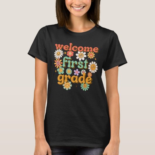 小学校1年生の初めての学校生活をお祝いしよう Tシャツ (正面)