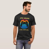 小学校4年生レベルを無事卒業したゲーマーE Tシャツ (正面フル)