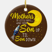 小学生の母は子から子まで働く セラミックオーナメント (裏面)