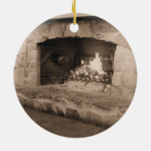 小屋のオーナメントの国のクリスマス セラミックオーナメント (裏面)