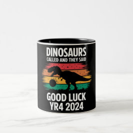 小惑星おもしろい2024 YR4という恐竜 ツートーンマグカップ