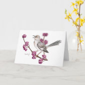 小枝に実を生みながら歌うモッキンバード カード (黄色い花)