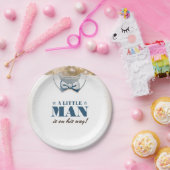 小男が赤ちゃんシャワーを浴びる ペーパープレート (パーティー)