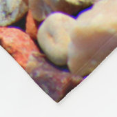 小石の岩のカラフルテクスチャ フリースブランケット (角)