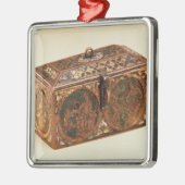 小箱、13世紀 メタルオーナメント (左)