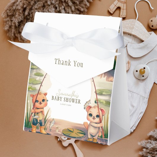 小素朴さな漁師が喜びの赤ちゃんシャワーで歩く フェイバーボックス