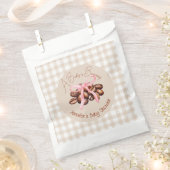 小豆が醸造されている フェイバーバッグ (クリップ留めされた状態)