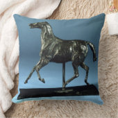 小走りに走る馬(青銅) クッション (ブランケット)