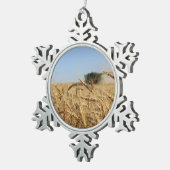 小麦畑のコンバイン スノーフレークピューターオーナメント (右)