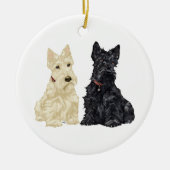 小麦色と黒のスコッチテリアの置物 セラミックオーナメント (正面)