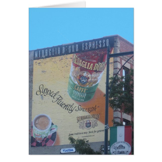 "少しイタリア"のノスタルジックな近隣場面 (正面)