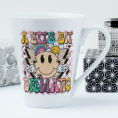 少しドラマチックなグルーヴおもしろいィーことわざ カフェラテマグ